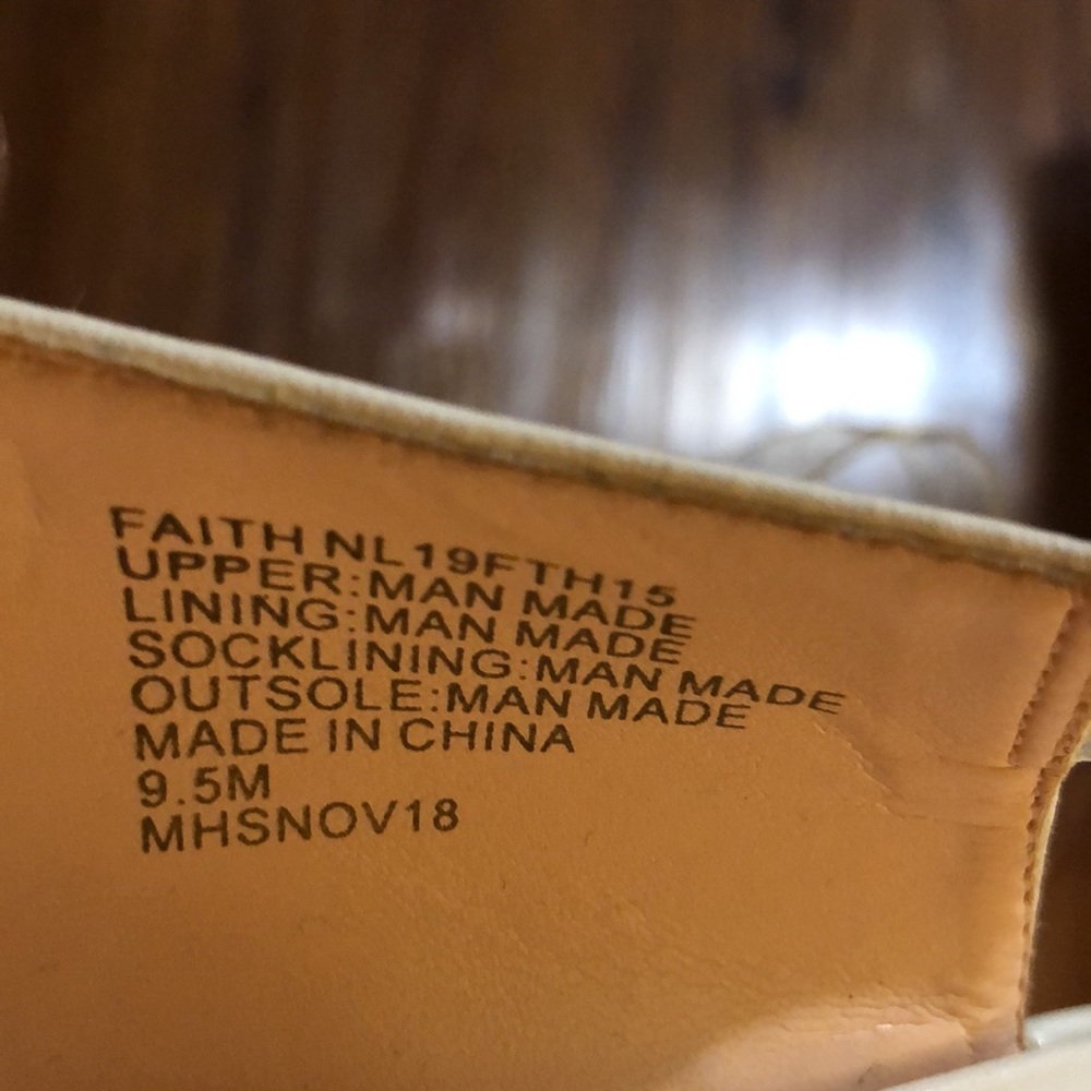 Nanette Lapore white slight backs Size 9.5 - Picture 5 of 5